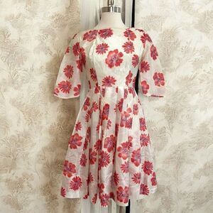 Vintage 1960s White Floral Swing Skater Flare Dress Small Pinup Mod Classic
